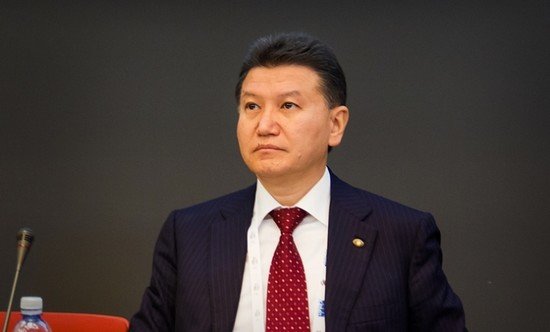 Кирсан Илюмжинов остался президентом ФИДЕ