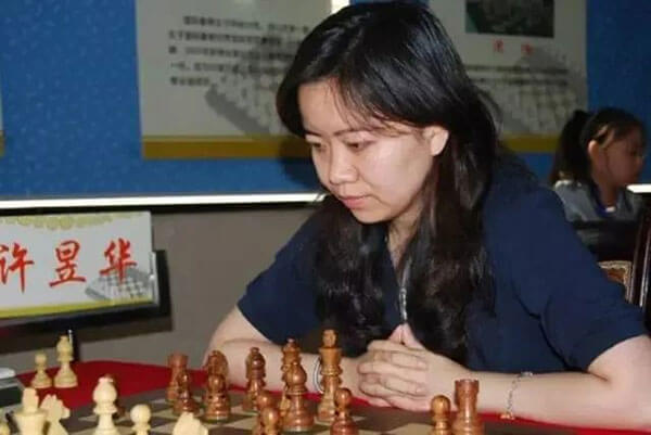 Шахматистка Сюй Юйхуа - биография и партии
