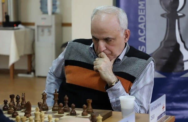 Шахматист Зураб Стуруа - биография