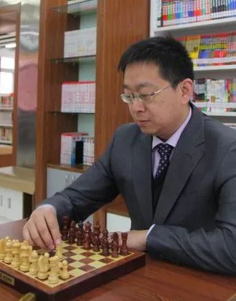 Шахматист Ван Жуй - биография