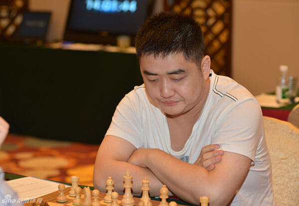 Шахматист Ван Юэ